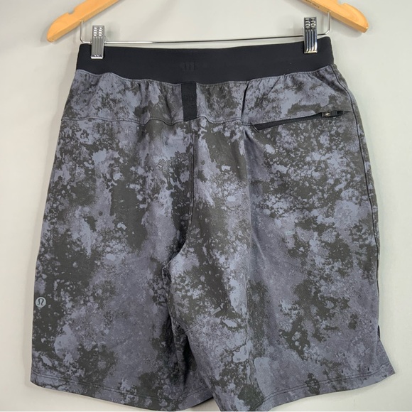 Lululemon  License to Train Linerless Shorts 5”Men's Gray Shorts. Size Small. - Picture 2 of 9